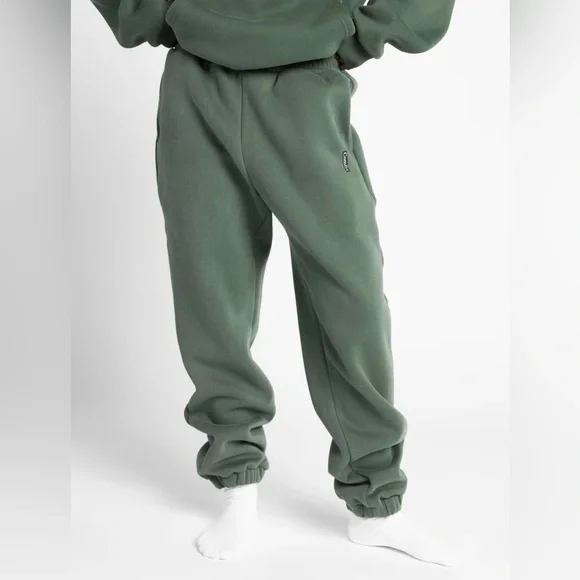 Comfrt unisex oversized joggers. Small. NWOT! - Picture 4 of 9